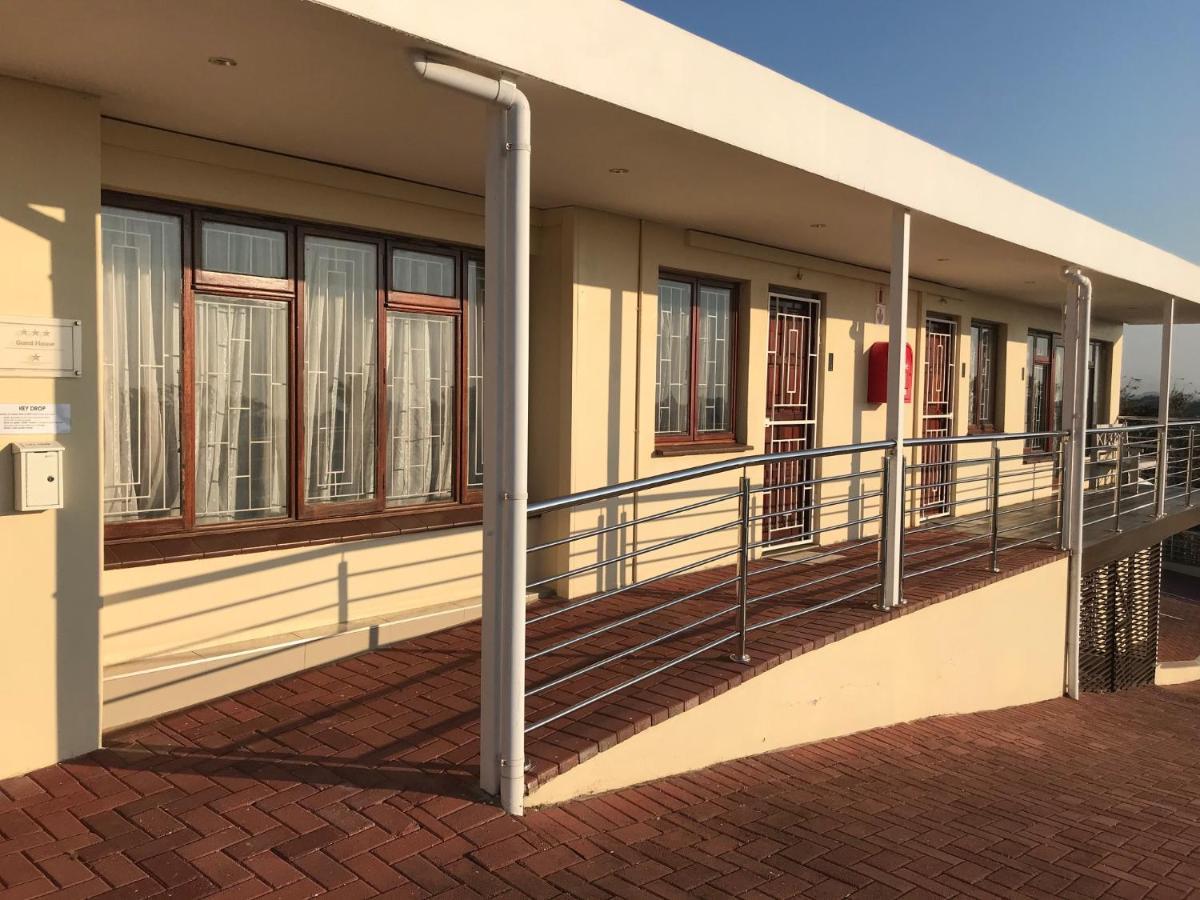 The Meritus Guest House Westville Buitenkant foto