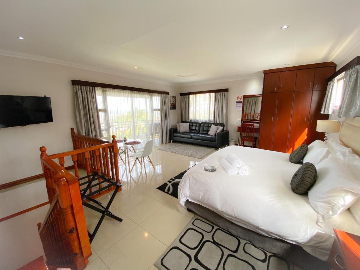 The Meritus Guest House Westville Buitenkant foto
