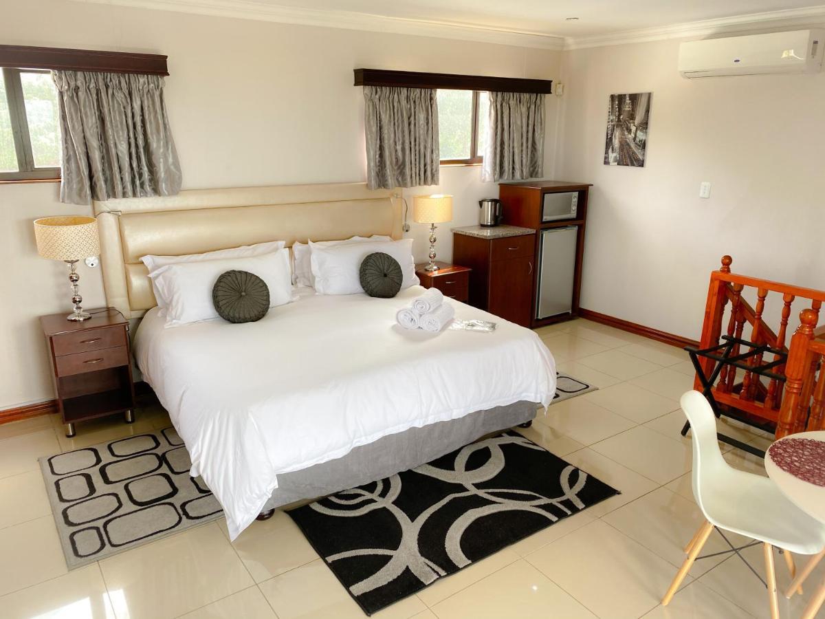 The Meritus Guest House Westville Buitenkant foto