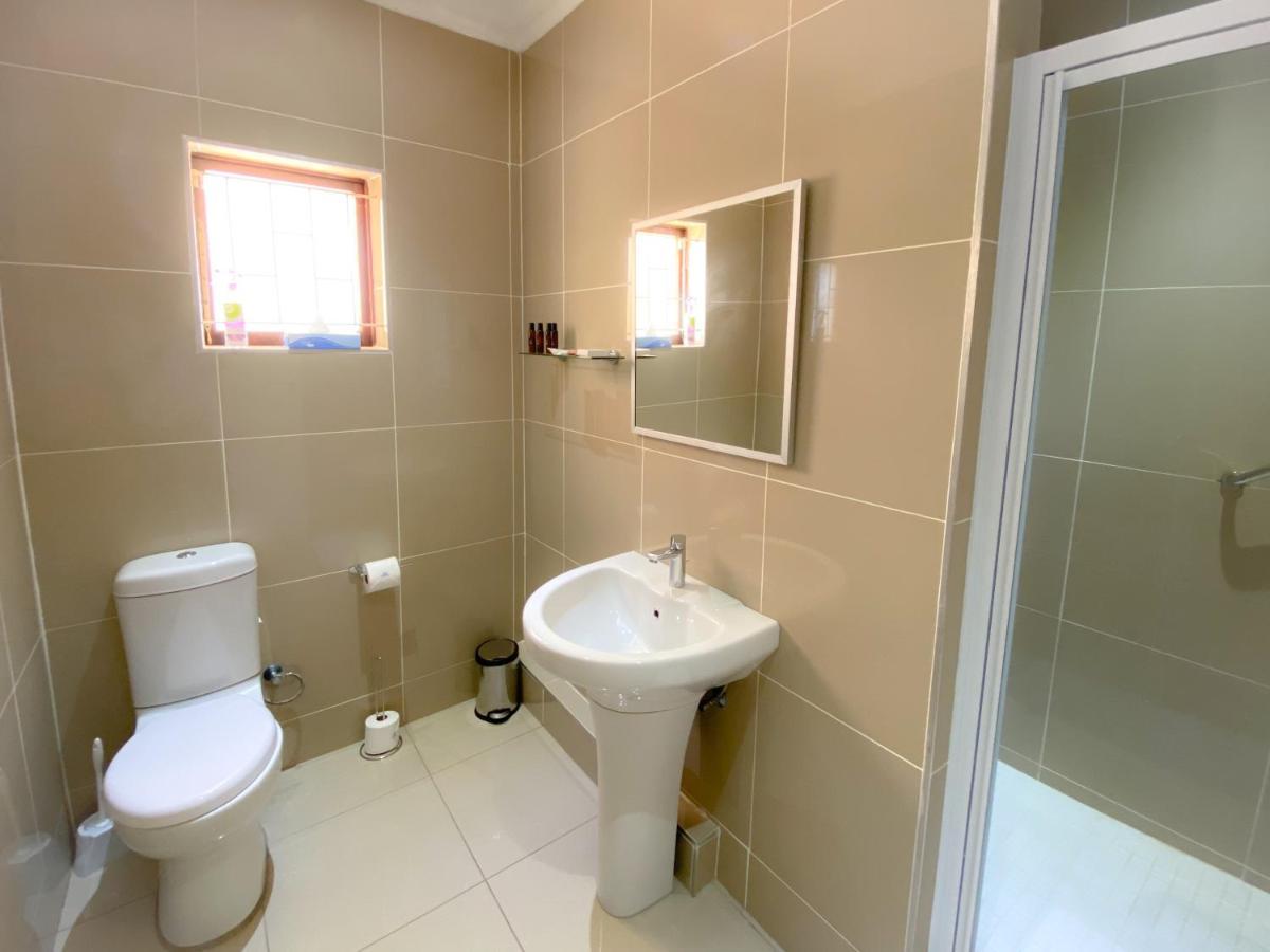 The Meritus Guest House Westville Buitenkant foto