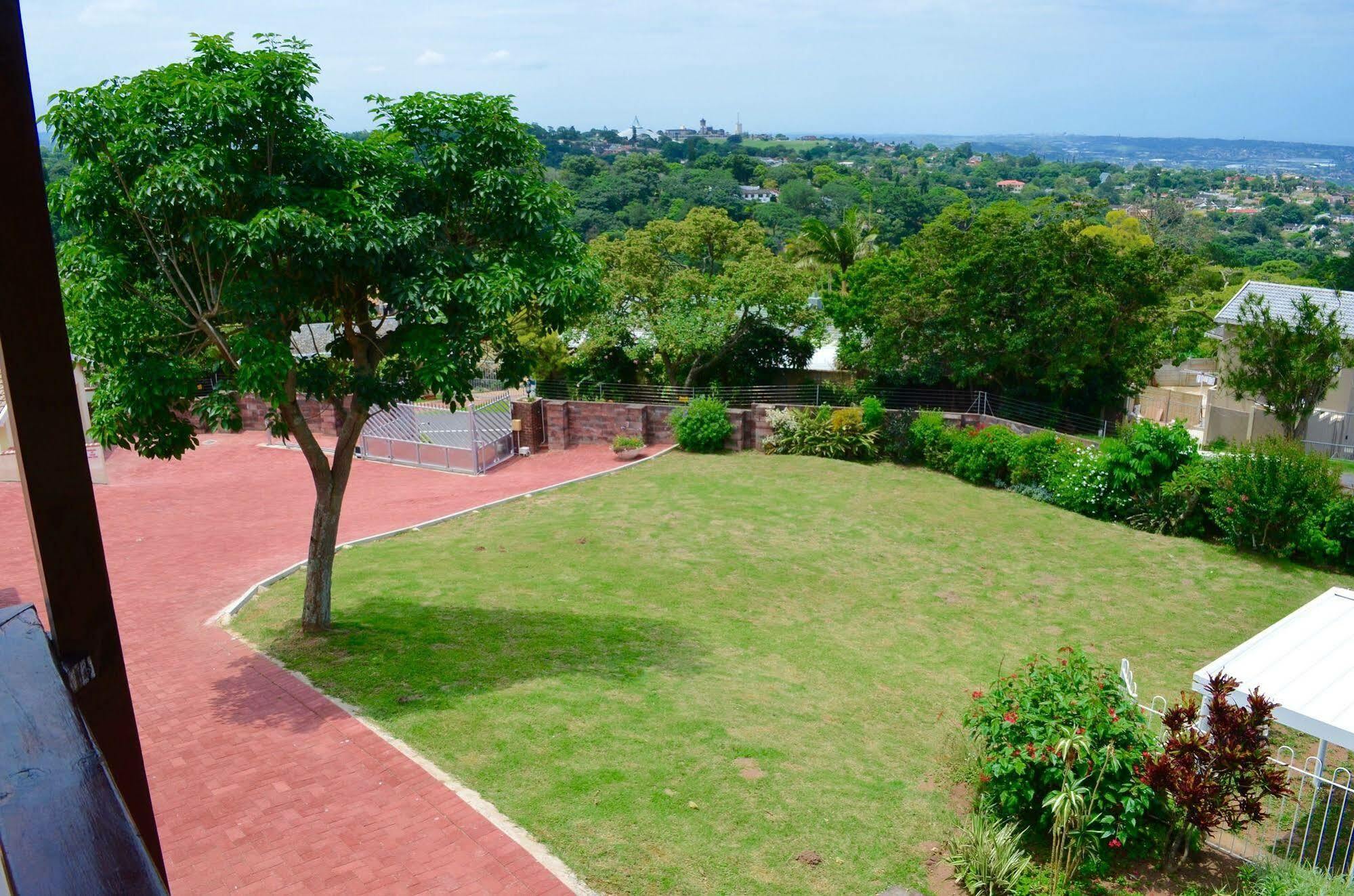The Meritus Guest House Westville Buitenkant foto